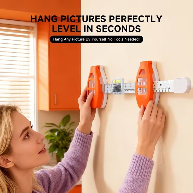 Picture Hanging Tool With Level